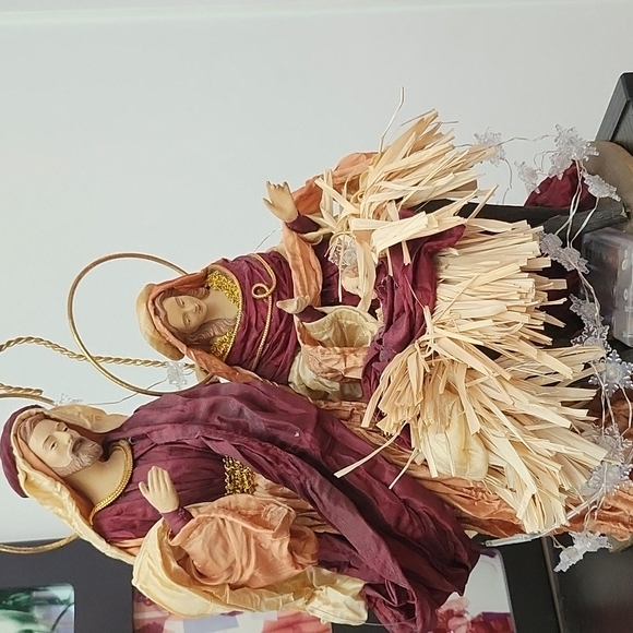 Baby Jesus Nativity figurines statue 16" - Picture 3 of 17